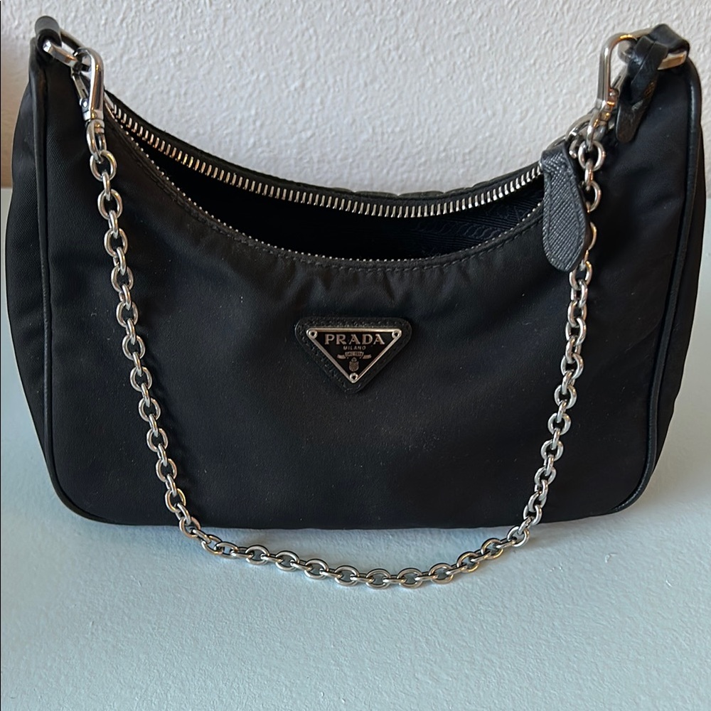 Prada Re-Edition 2005 Black Nylon Shoulder Bag